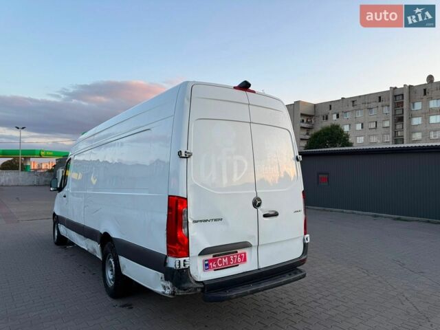 Білий Мерседес Sprinter, об'ємом двигуна 2 л та пробігом 340 тис. км за 21900 $, фото 6 на Automoto.ua