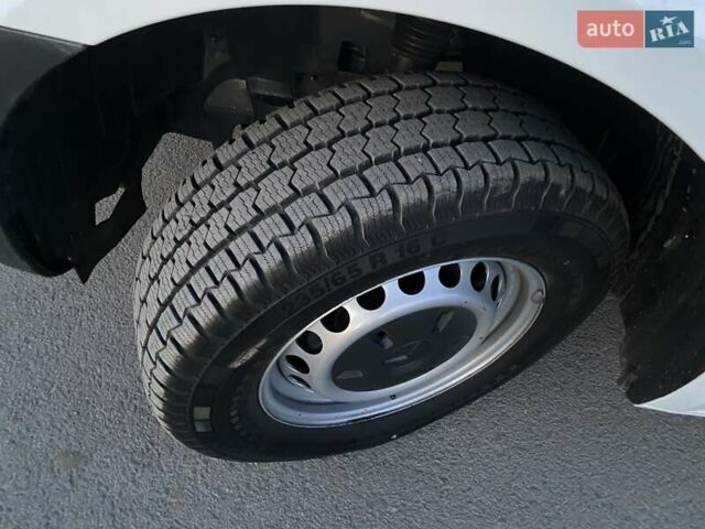 Білий Мерседес Sprinter, об'ємом двигуна 2 л та пробігом 290 тис. км за 27300 $, фото 11 на Automoto.ua