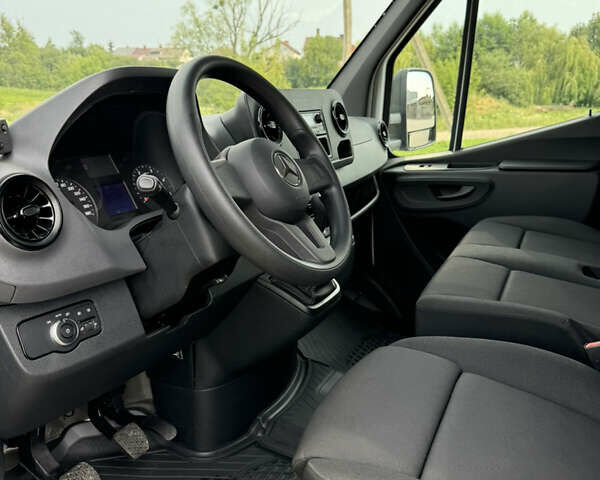 Белый Мерседес Sprinter, объемом двигателя 3 л и пробегом 1 тыс. км за 78000 $, фото 8 на Automoto.ua