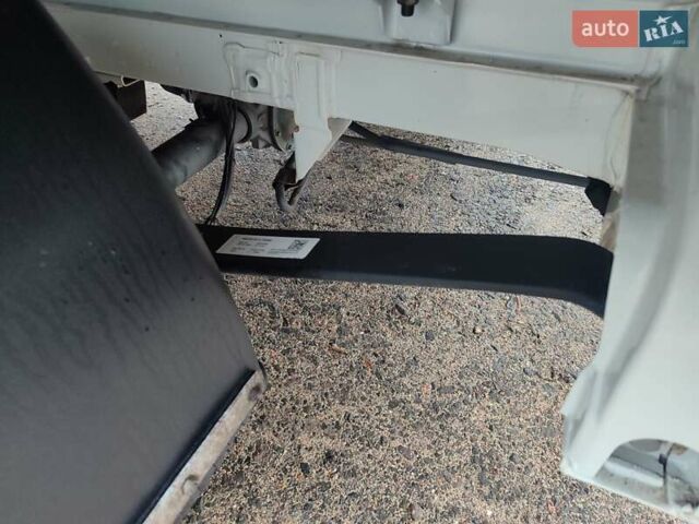 Белый Мерседес Sprinter, объемом двигателя 2 л и пробегом 265 тыс. км за 26900 $, фото 18 на Automoto.ua