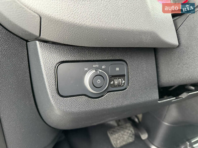 Білий Мерседес Sprinter, об'ємом двигуна 0 л та пробігом 198 тис. км за 39999 $, фото 58 на Automoto.ua