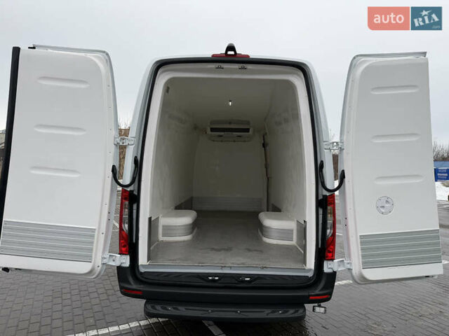 Білий Мерседес Sprinter, об'ємом двигуна 0 л та пробігом 198 тис. км за 39999 $, фото 39 на Automoto.ua
