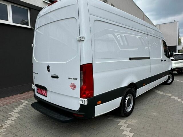 Белый Мерседес Sprinter, объемом двигателя 2 л и пробегом 280 тыс. км за 29999 $, фото 4 на Automoto.ua