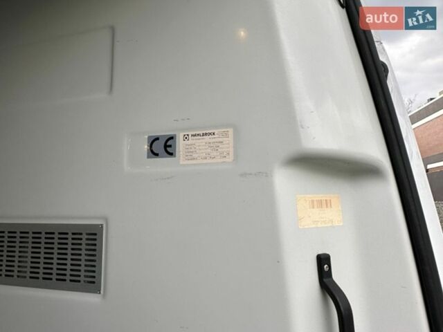 Белый Мерседес Sprinter, объемом двигателя 2 л и пробегом 280 тыс. км за 35223 $, фото 22 на Automoto.ua