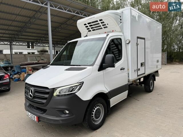 Белый Мерседес Sprinter, объемом двигателя 2 л и пробегом 205 тыс. км за 28700 $, фото 1 на Automoto.ua