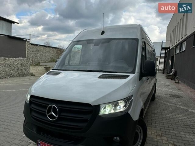 Белый Мерседес Sprinter, объемом двигателя 2 л и пробегом 280 тыс. км за 35223 $, фото 13 на Automoto.ua