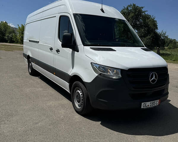 Білий Мерседес Sprinter, об'ємом двигуна 0 л та пробігом 135 тис. км за 39851 $, фото 26 на Automoto.ua