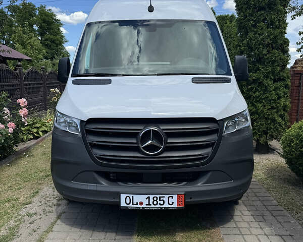 Білий Мерседес Sprinter, об'ємом двигуна 0 л та пробігом 135 тис. км за 39851 $, фото 2 на Automoto.ua