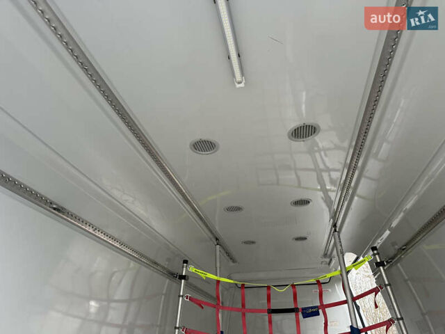 Білий Мерседес Sprinter, об'ємом двигуна 2 л та пробігом 278 тис. км за 27700 $, фото 15 на Automoto.ua