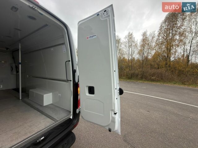 Белый Мерседес Sprinter, объемом двигателя 2 л и пробегом 238 тыс. км за 29999 $, фото 63 на Automoto.ua