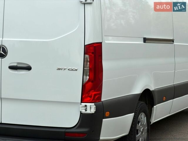 Белый Мерседес Sprinter, объемом двигателя 2 л и пробегом 238 тыс. км за 29999 $, фото 40 на Automoto.ua