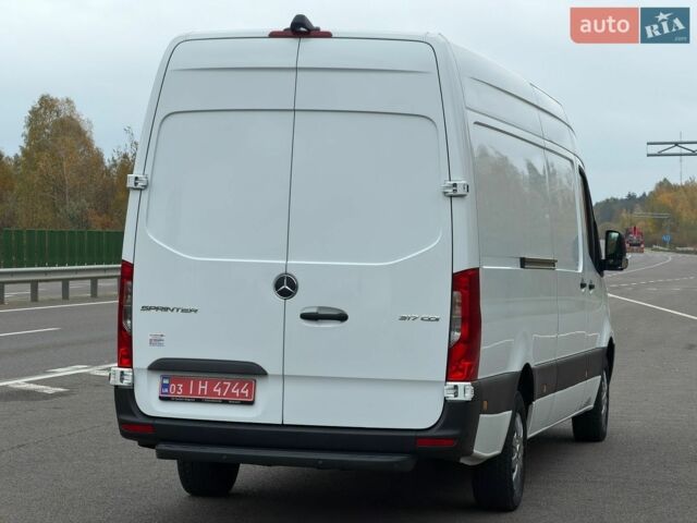 Белый Мерседес Sprinter, объемом двигателя 2 л и пробегом 238 тыс. км за 29999 $, фото 10 на Automoto.ua