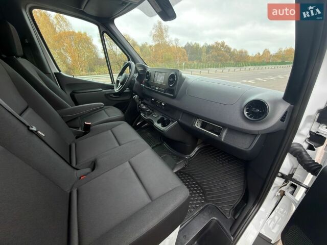 Белый Мерседес Sprinter, объемом двигателя 2 л и пробегом 238 тыс. км за 29999 $, фото 55 на Automoto.ua