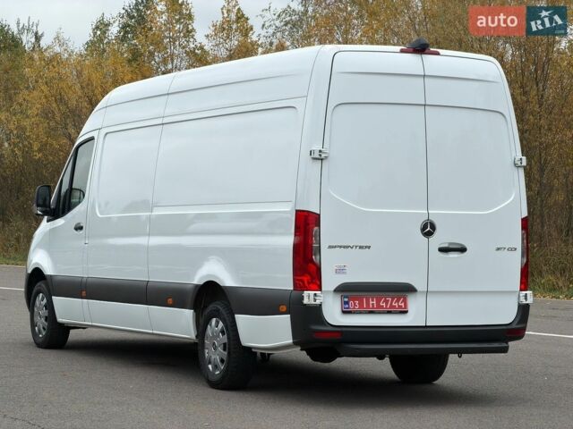 Белый Мерседес Sprinter, объемом двигателя 2 л и пробегом 238 тыс. км за 29999 $, фото 7 на Automoto.ua
