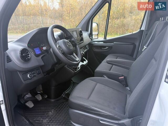 Белый Мерседес Sprinter, объемом двигателя 2 л и пробегом 238 тыс. км за 29999 $, фото 51 на Automoto.ua