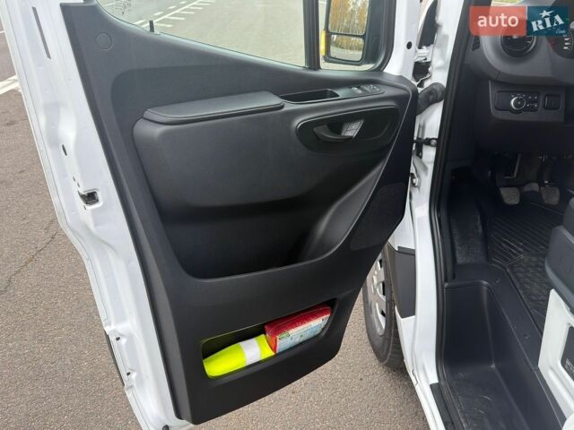 Белый Мерседес Sprinter, объемом двигателя 2 л и пробегом 238 тыс. км за 29999 $, фото 47 на Automoto.ua