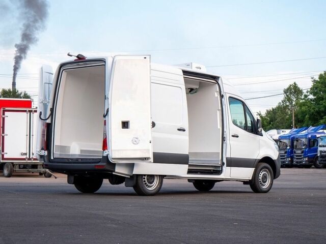 Белый Мерседес Sprinter, объемом двигателя 0 л и пробегом 1 тыс. км за 69447 $, фото 4 на Automoto.ua