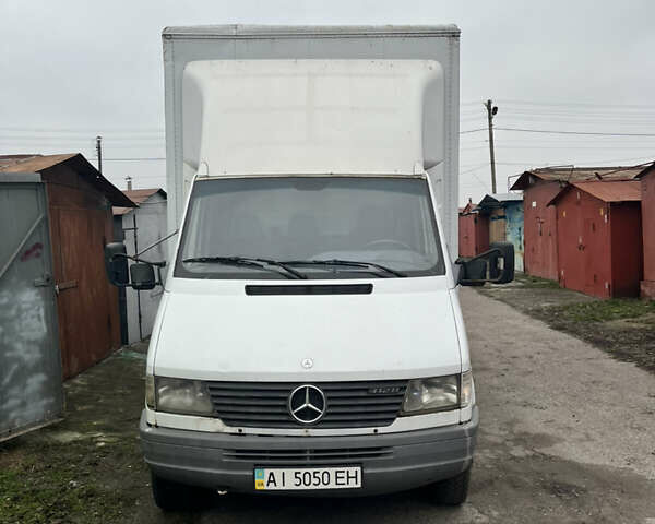 Белый Мерседес Sprinter, объемом двигателя 2.87 л и пробегом 670 тыс. км за 7800 $, фото 1 на Automoto.ua