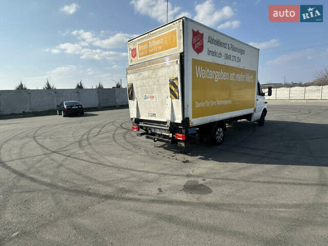 Белый Мерседес Sprinter, объемом двигателя 2.15 л и пробегом 300 тыс. км за 9999 $, фото 8 на Automoto.ua