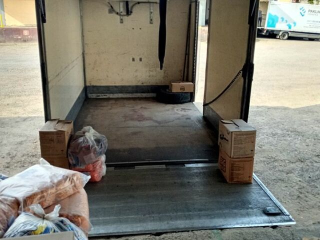 Білий Мерседес Sprinter, об'ємом двигуна 2.7 л та пробігом 750 тис. км за 11000 $, фото 5 на Automoto.ua