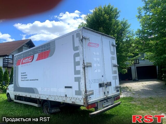 Білий Мерседес Sprinter, об'ємом двигуна 2.7 л та пробігом 500 тис. км за 8500 $, фото 1 на Automoto.ua