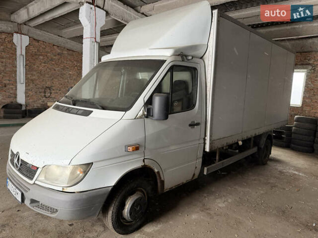 Белый Мерседес Sprinter, объемом двигателя 0 л и пробегом 250 тыс. км за 9200 $, фото 1 на Automoto.ua