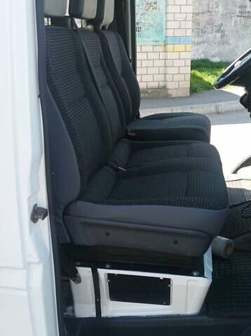 Білий Мерседес Sprinter, об'ємом двигуна 2.69 л та пробігом 500 тис. км за 15500 $, фото 8 на Automoto.ua
