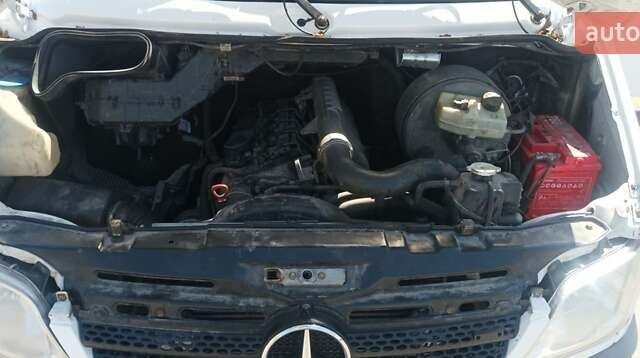 Білий Мерседес Sprinter, об'ємом двигуна 2.69 л та пробігом 500 тис. км за 15500 $, фото 9 на Automoto.ua