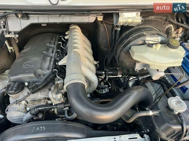 Белый Мерседес Sprinter, объемом двигателя 0 л и пробегом 330 тыс. км за 16900 $, фото 9 на Automoto.ua