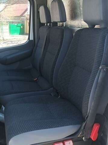 Белый Мерседес Sprinter, объемом двигателя 2.69 л и пробегом 500 тыс. км за 16000 $, фото 11 на Automoto.ua