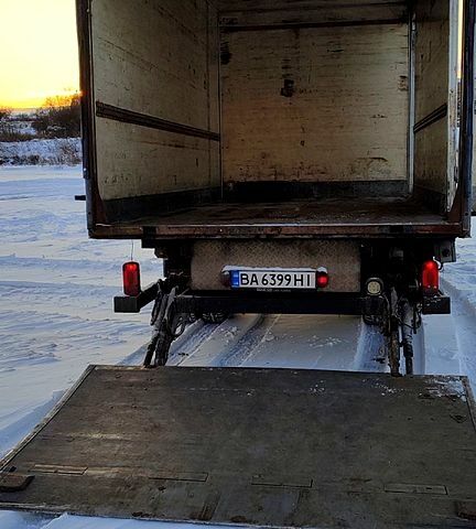 Белый Мерседес Sprinter, объемом двигателя 2.1 л и пробегом 246 тыс. км за 12900 $, фото 6 на Automoto.ua