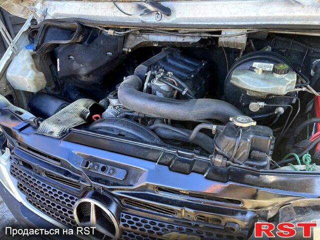 Білий Мерседес Sprinter, об'ємом двигуна 2.1 л та пробігом 200 тис. км за 7500 $, фото 7 на Automoto.ua