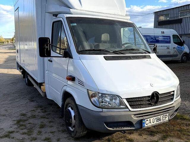 Белый Мерседес Sprinter, объемом двигателя 2.1 л и пробегом 0 тыс. км за 9200 $, фото 3 на Automoto.ua