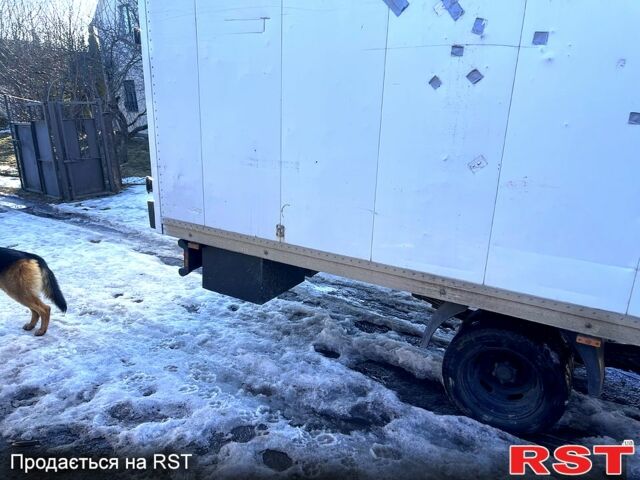Белый Мерседес Sprinter, объемом двигателя 2.1 л и пробегом 200 тыс. км за 7500 $, фото 5 на Automoto.ua