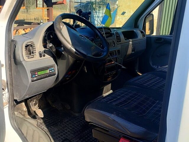 Белый Мерседес Sprinter, объемом двигателя 2.2 л и пробегом 535 тыс. км за 7400 $, фото 6 на Automoto.ua