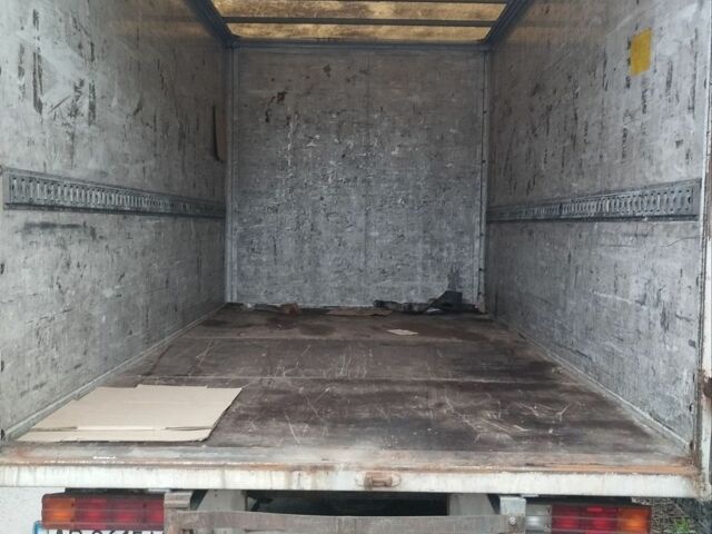 Білий Мерседес Sprinter, об'ємом двигуна 2.15 л та пробігом 333 тис. км за 9200 $, фото 10 на Automoto.ua