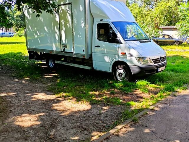 Белый Мерседес Sprinter, объемом двигателя 2.2 л и пробегом 415 тыс. км за 13000 $, фото 2 на Automoto.ua