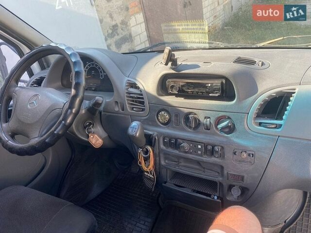 Белый Мерседес Sprinter, объемом двигателя 2.15 л и пробегом 750 тыс. км за 6200 $, фото 10 на Automoto.ua