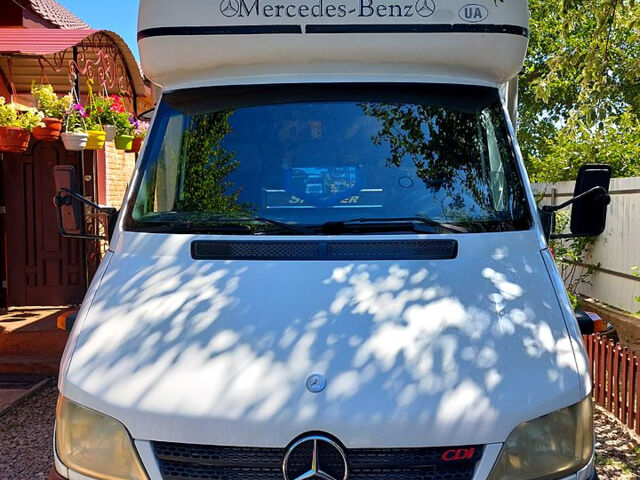 Белый Мерседес Sprinter, объемом двигателя 2.7 л и пробегом 110 тыс. км за 22500 $, фото 2 на Automoto.ua