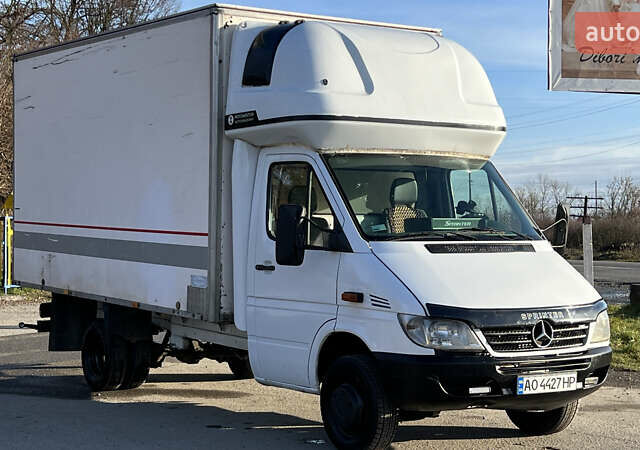 Белый Мерседес Sprinter, объемом двигателя 2.15 л и пробегом 750 тыс. км за 7900 $, фото 11 на Automoto.ua