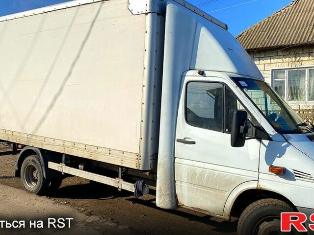 Білий Мерседес Sprinter, об'ємом двигуна 2.7 л та пробігом 110 тис. км за 12000 $, фото 1 на Automoto.ua
