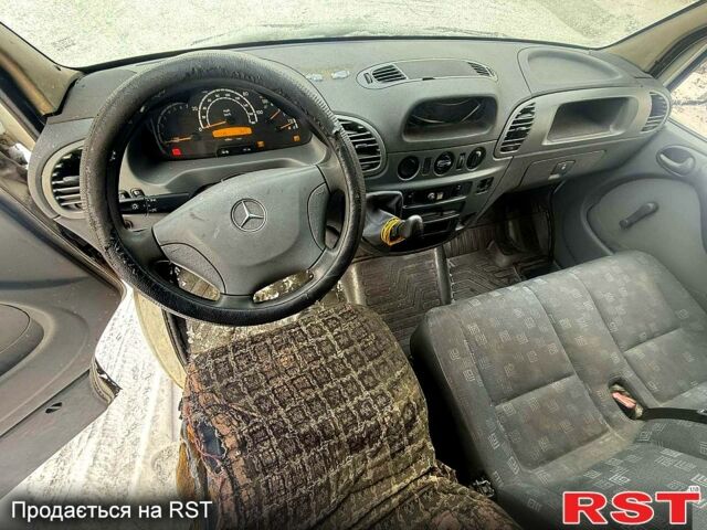 Белый Мерседес Sprinter, объемом двигателя 2.2 л и пробегом 604 тыс. км за 5900 $, фото 12 на Automoto.ua