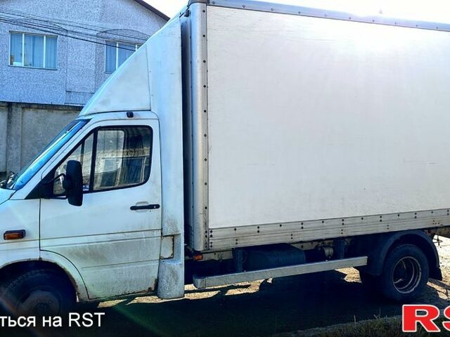Білий Мерседес Sprinter, об'ємом двигуна 2.7 л та пробігом 110 тис. км за 12000 $, фото 2 на Automoto.ua