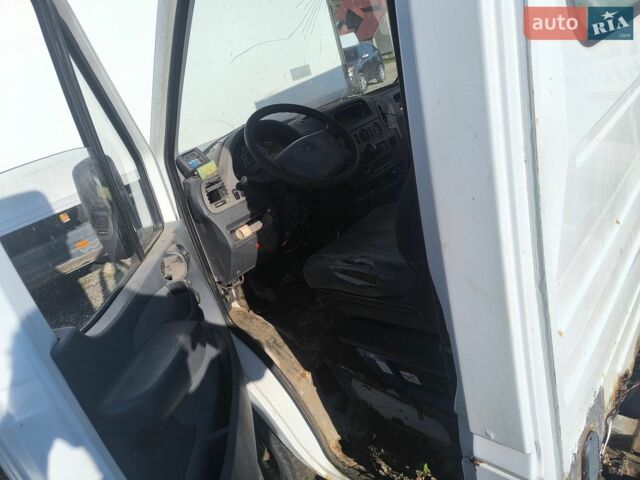 Білий Мерседес Sprinter, об'ємом двигуна 2.15 л та пробігом 400 тис. км за 4500 $, фото 2 на Automoto.ua