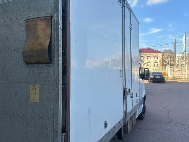 Білий Мерседес Sprinter, об'ємом двигуна 2.15 л та пробігом 370 тис. км за 18000 $, фото 1 на Automoto.ua