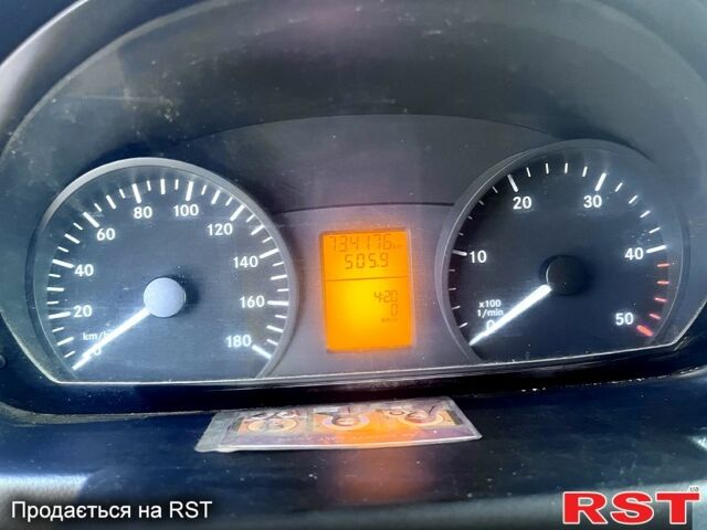 Белый Мерседес Sprinter, объемом двигателя 3 л и пробегом 735 тыс. км за 12500 $, фото 5 на Automoto.ua