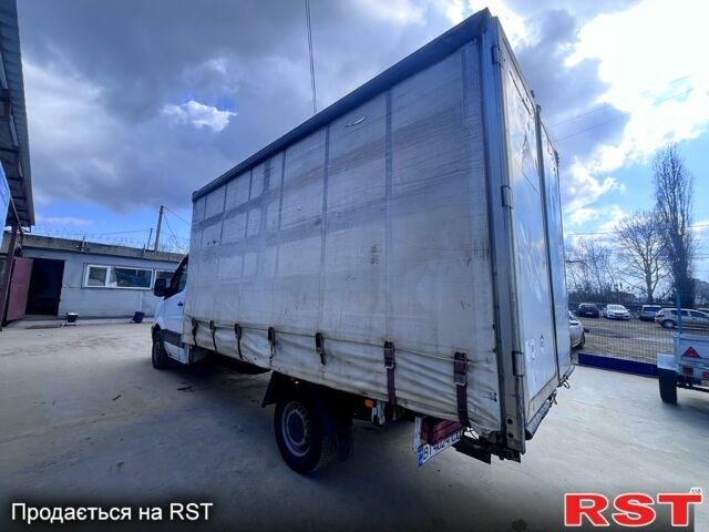 Белый Мерседес Sprinter, объемом двигателя 3 л и пробегом 735 тыс. км за 12500 $, фото 2 на Automoto.ua