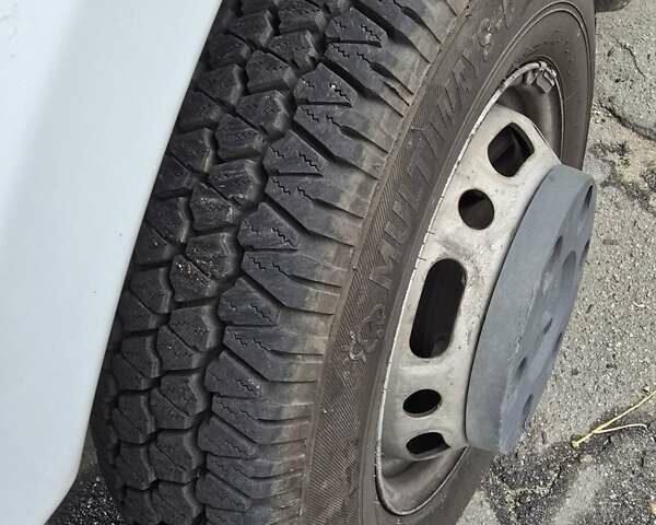 Білий Мерседес Sprinter, об'ємом двигуна 2.2 л та пробігом 110 тис. км за 18900 $, фото 2 на Automoto.ua