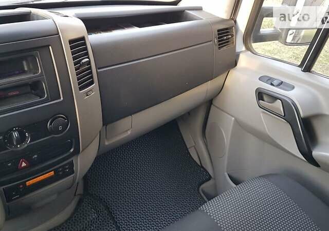 Белый Мерседес Sprinter, объемом двигателя 2.2 л и пробегом 110 тыс. км за 17600 $, фото 15 на Automoto.ua