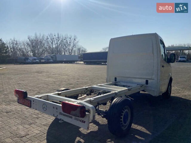 Белый Мерседес Sprinter, объемом двигателя 2.2 л и пробегом 280 тыс. км за 12700 $, фото 8 на Automoto.ua